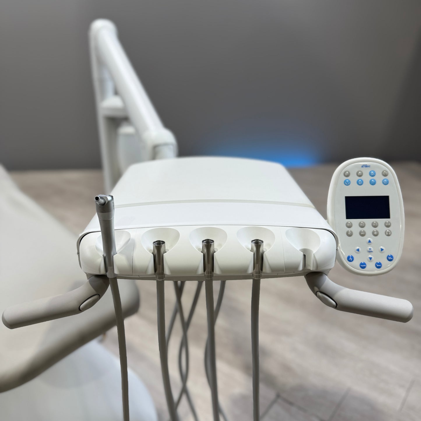 A‑dec 511R/532R Dental Chair Package