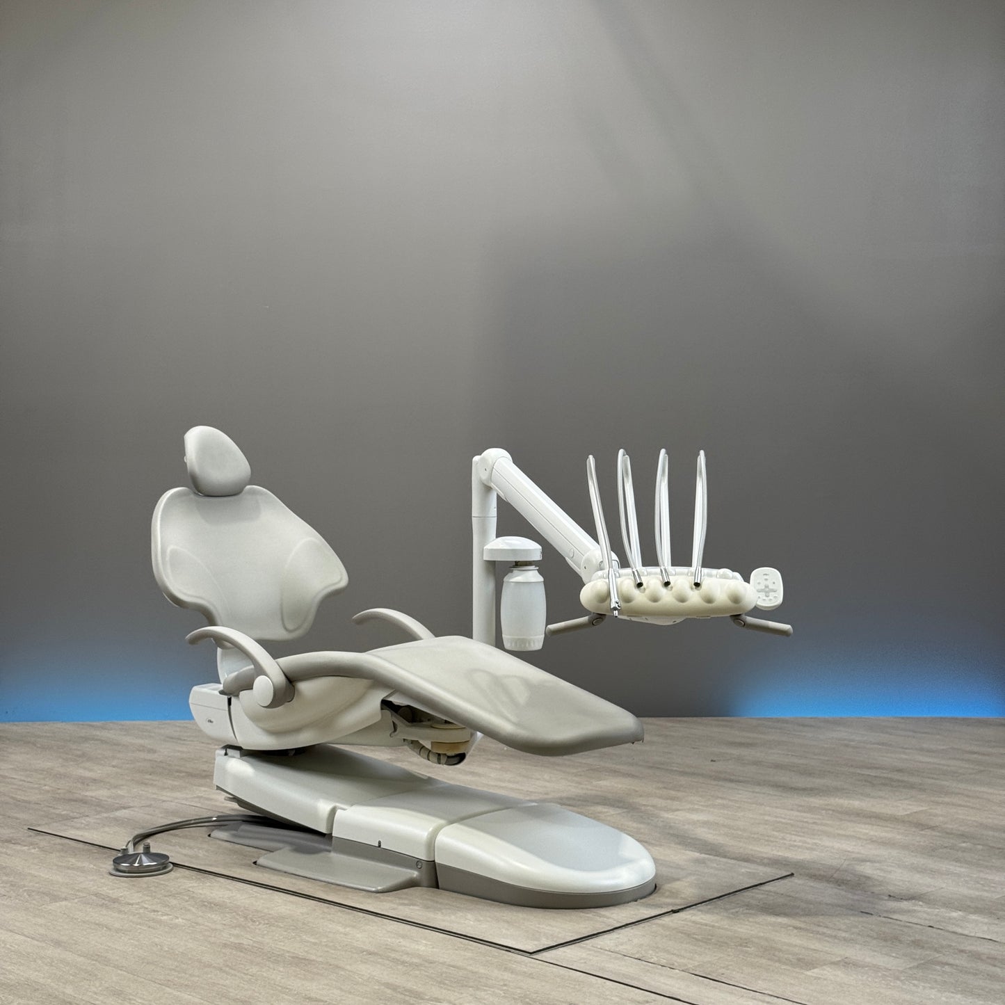 A‑dec 511R/533R Dental Chair Package