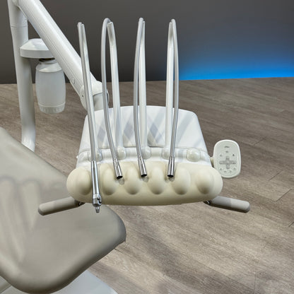 A‑dec 511R/533R Dental Chair Package