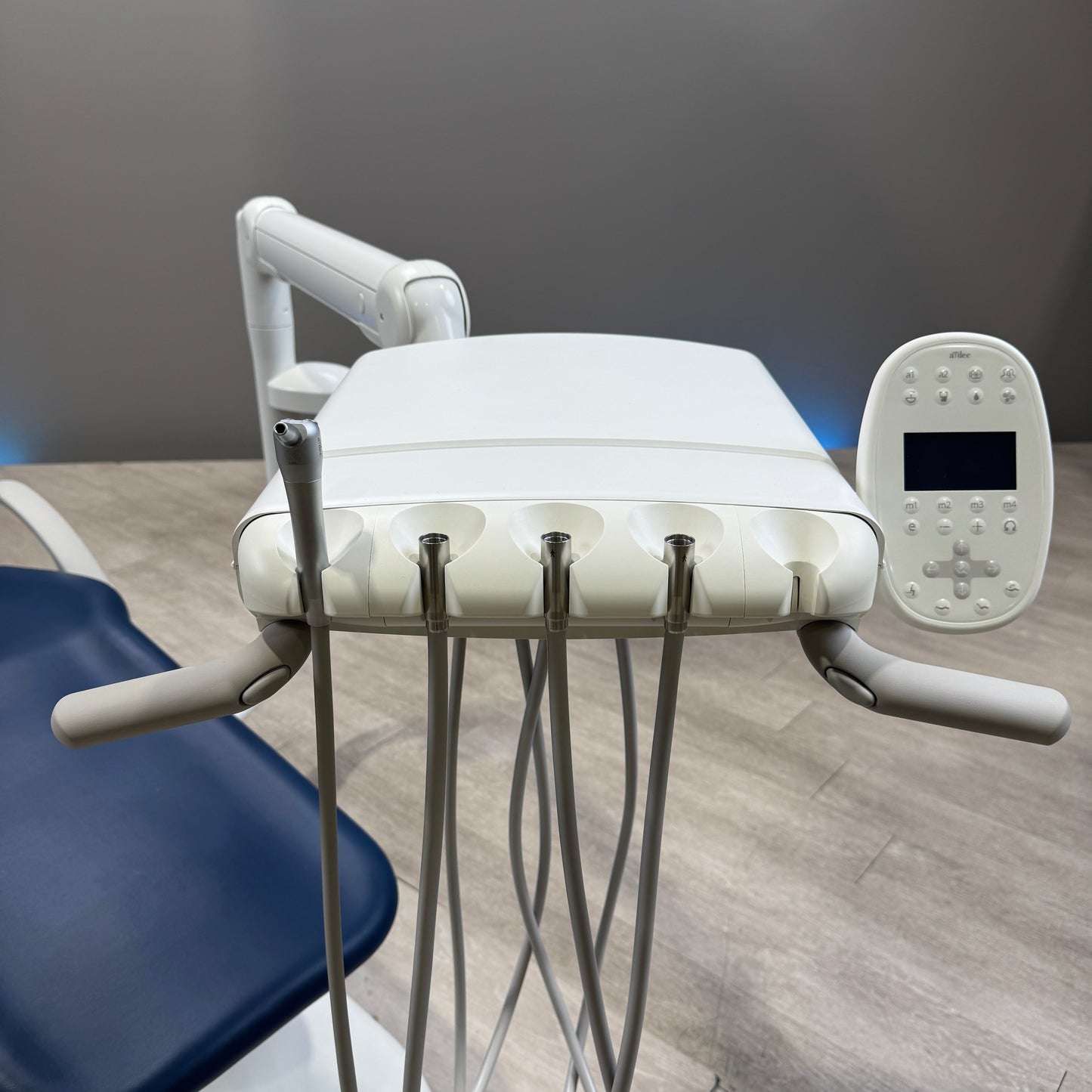 A‑dec 511R/532R Dental Chair Package